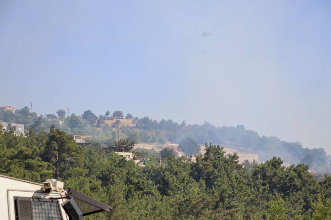 Bornova’daki orman yangını 23 saat sonra kontrol altına alındı 13